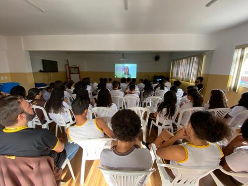 Alunos em atividade pedagógica